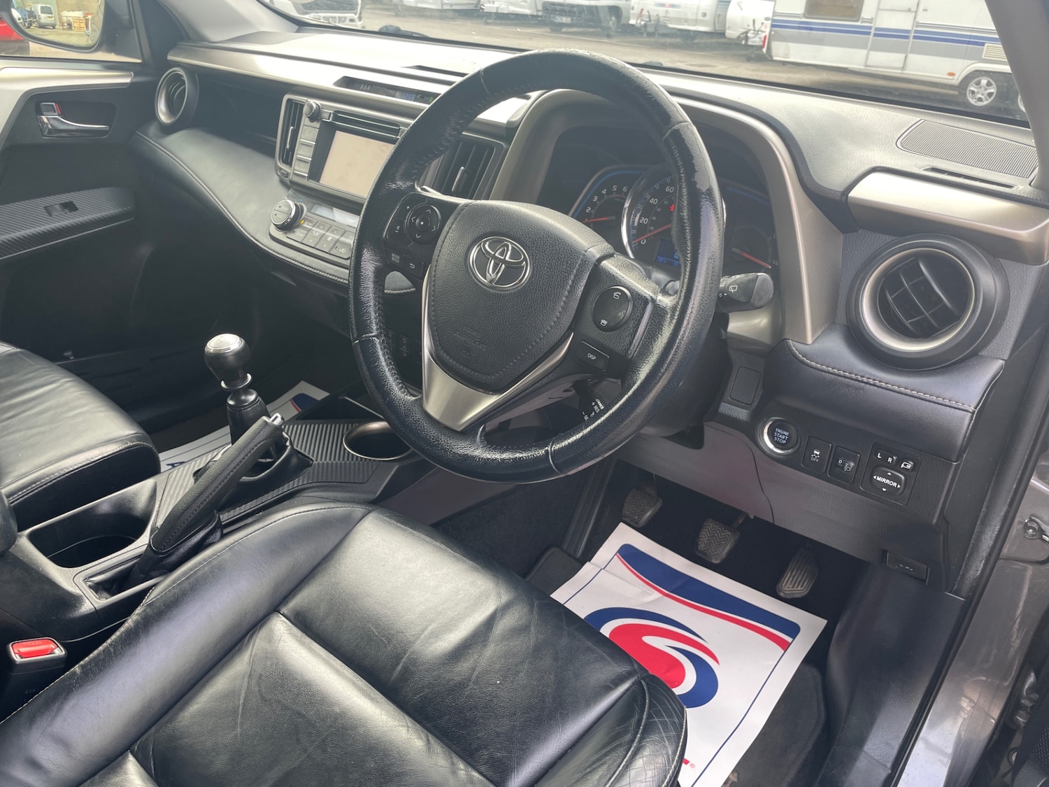 Used Toyota RAV4 2013 for sale - 76518111: Photo 11