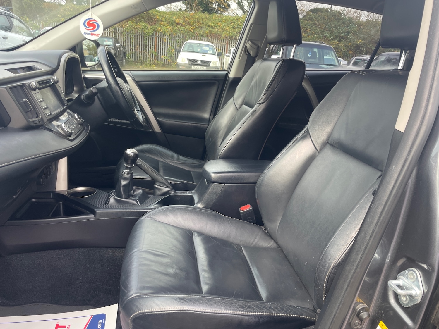 Used Toyota RAV4 2013 for sale - 76518111: Photo 9