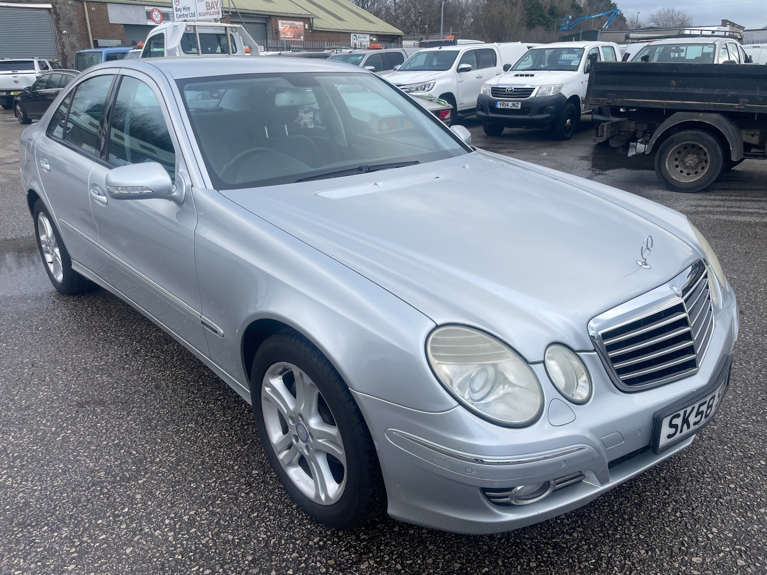 Used Mercedes-Benz E Class 2008 for sale - 77004870: Photo 2