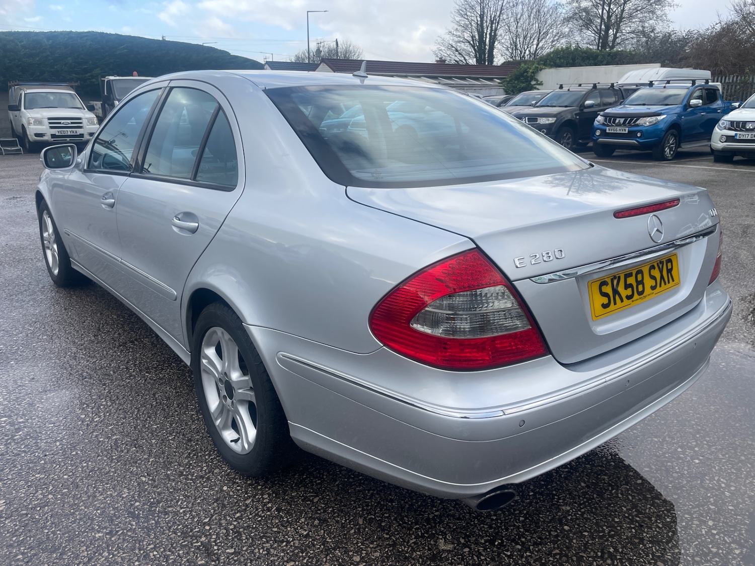 Used Mercedes-Benz E Class 2008 for sale - 77004870: Photo 5