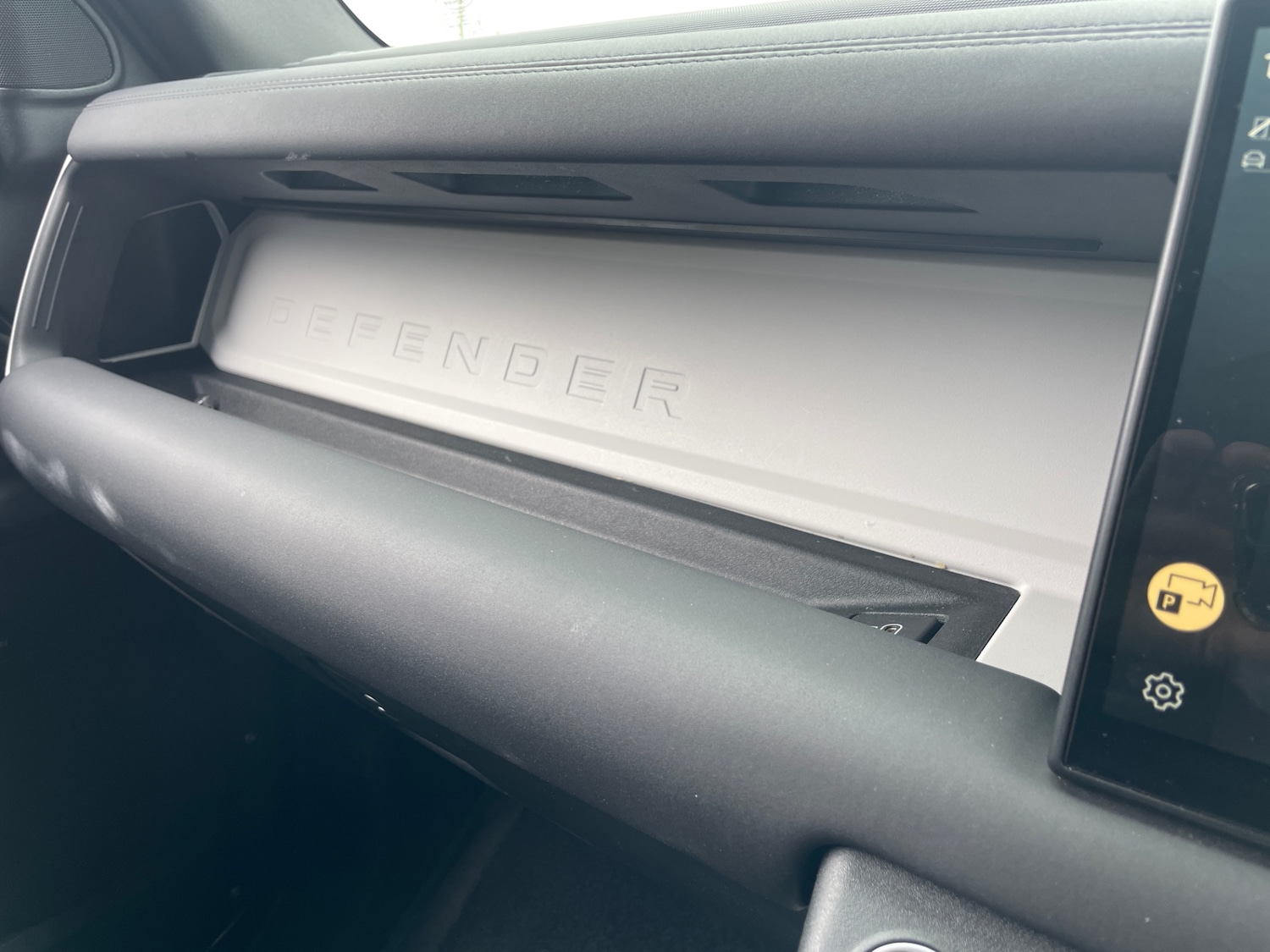 Used Land Rover Defender 2025 for sale - 77917566: Photo 14