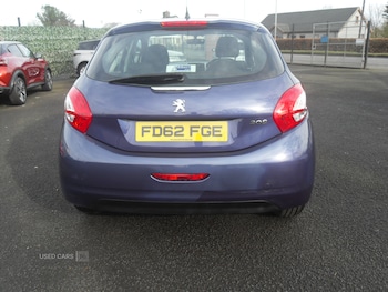 Used Peugeot 208 2013 for sale - 77613448: Photo