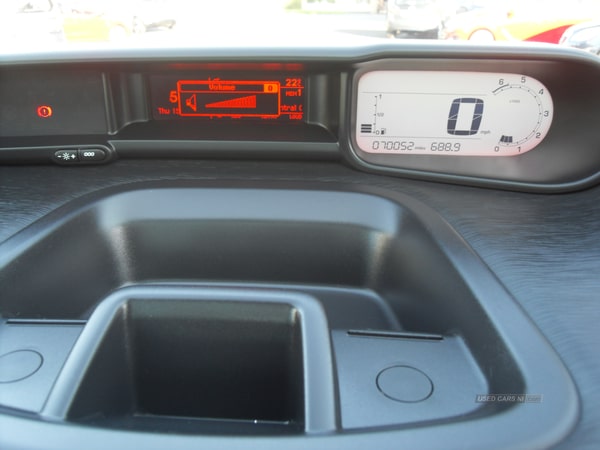 Used Citroen C3 Picasso 2017 for sale - 72336992: Photo 9