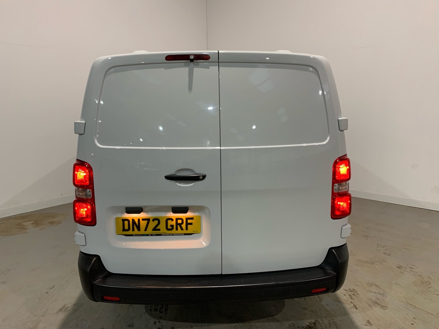 Used Vauxhall Vivaro 2022 for sale - 76776523: Photo 9