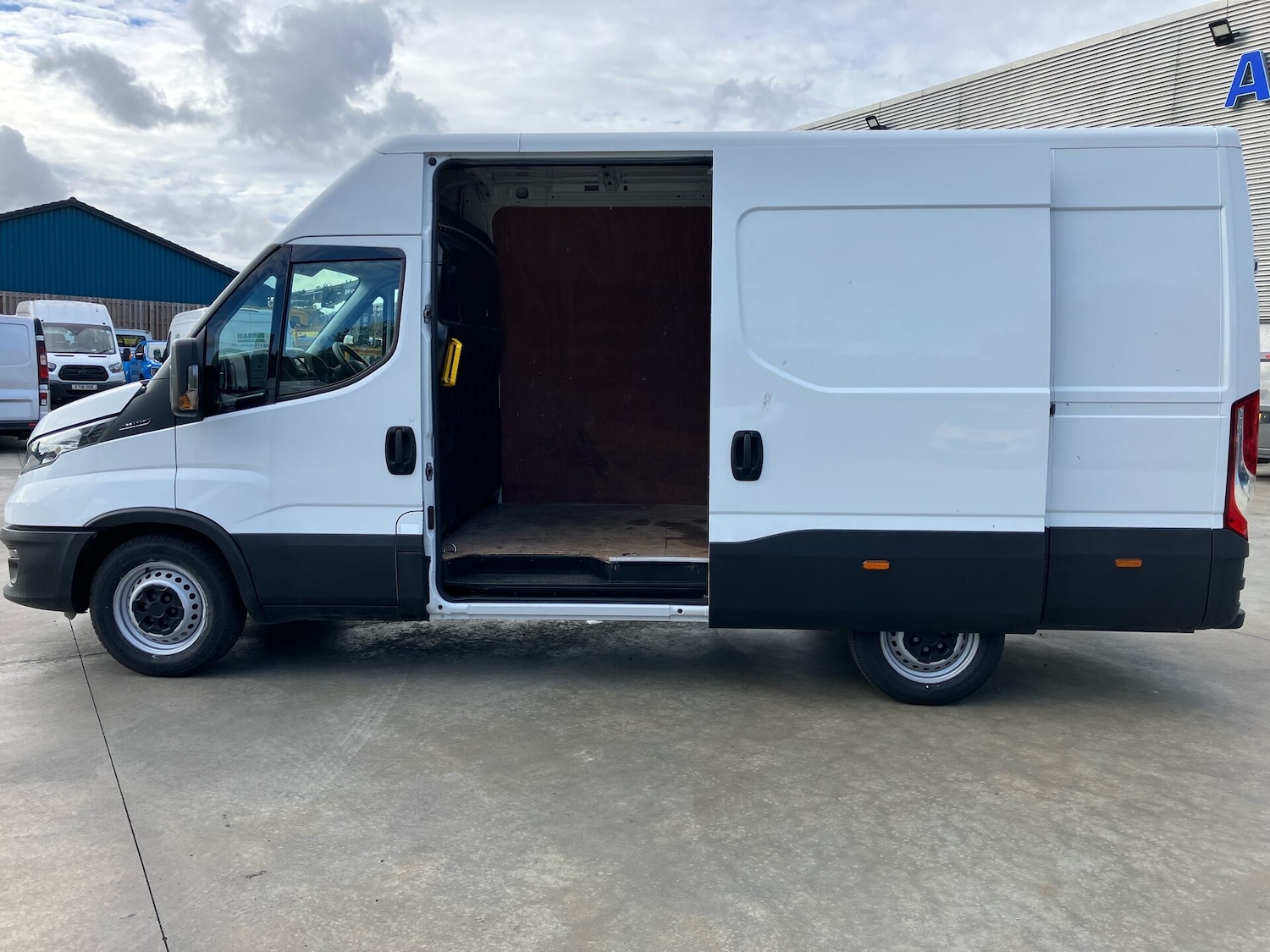 Used Iveco Daily 2023 for sale - 76114101: Photo 6