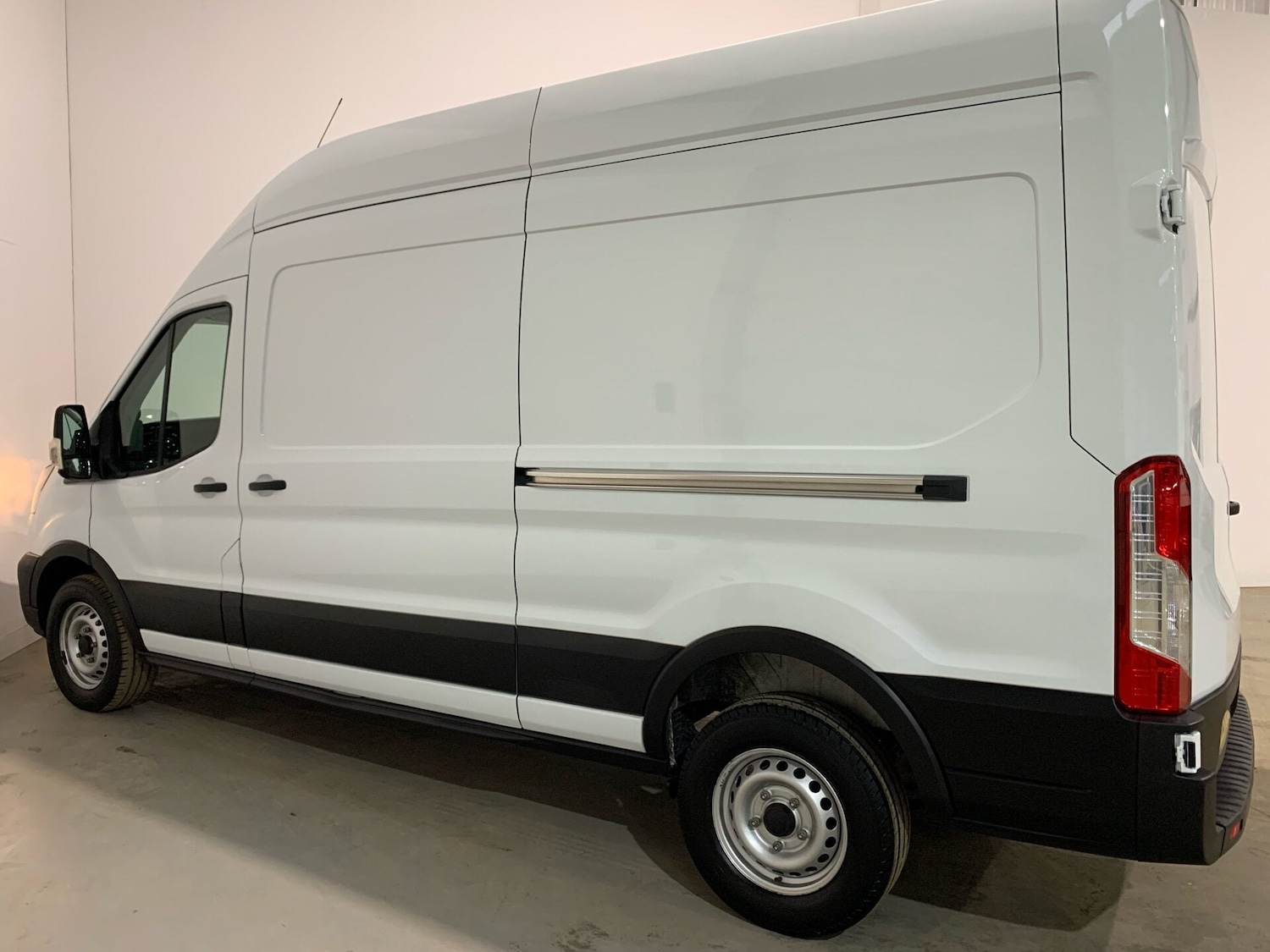 Used Ford Transit 2024 for sale - 77233643: Photo 10