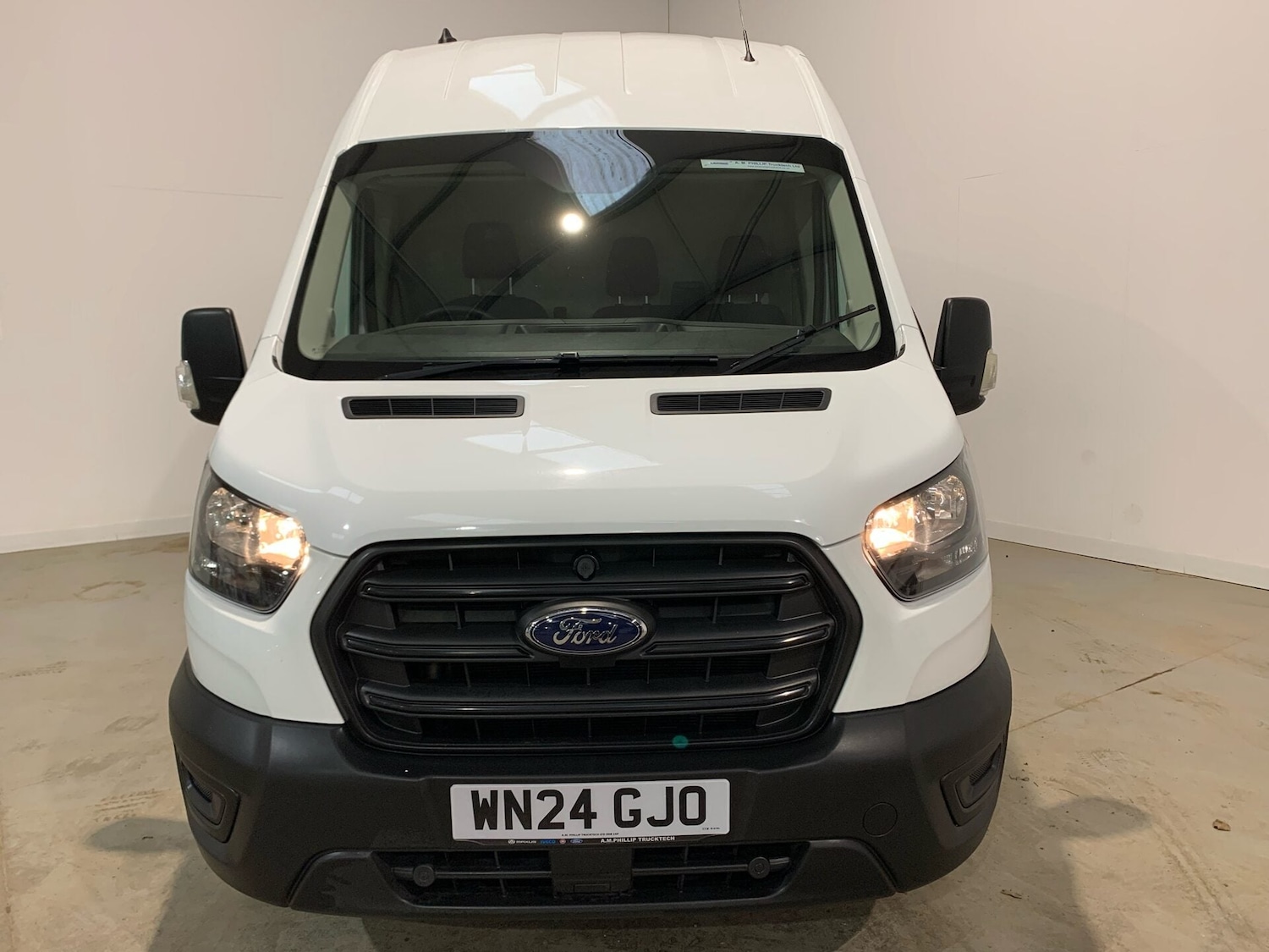 Used Ford Transit 2024 for sale - 77233643: Photo 2