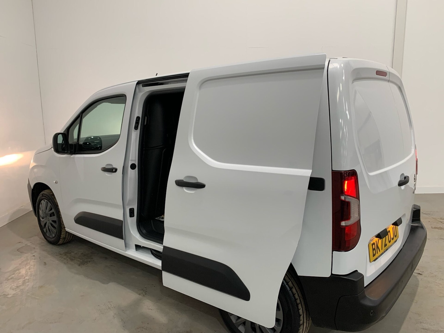 Used Peugeot Partner 2022 for sale - 76220545: Photo 12