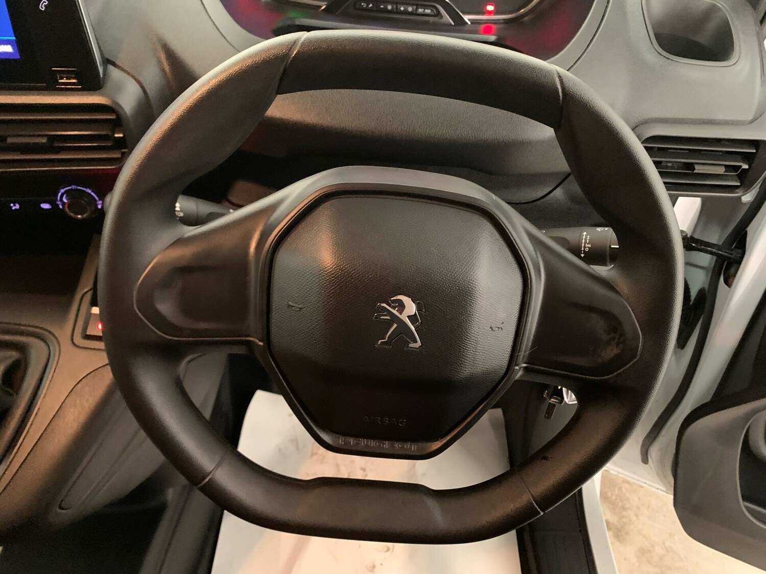 Used Peugeot Partner 2022 for sale - 76220545: Photo 16