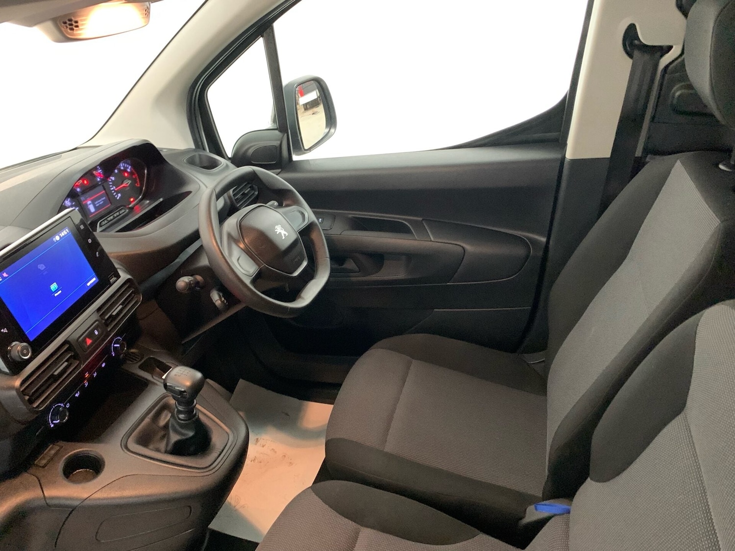 Used Peugeot Partner 2022 for sale - 76220545: Photo 17