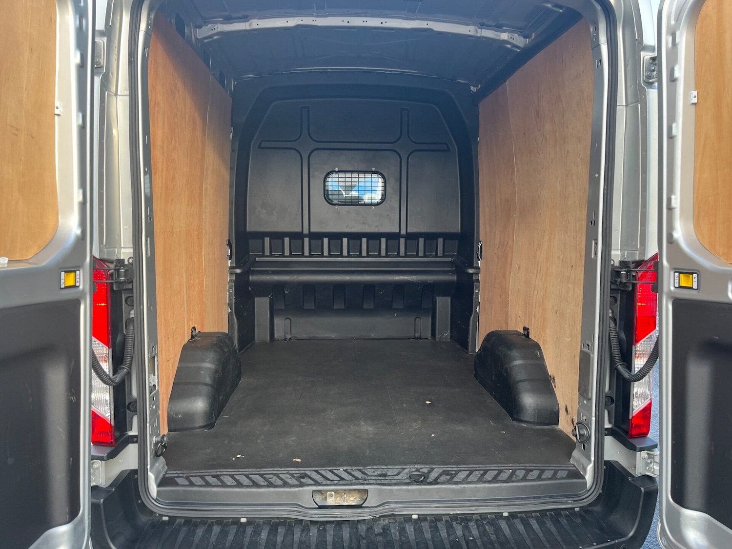 Used Ford Transit 2024 for sale - 76895888: Photo 18