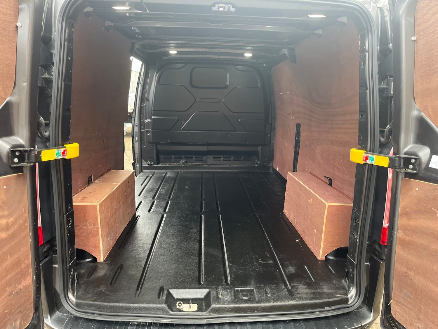 Used Ford Transit Custom 2022 for sale - 77945525: Photo 9