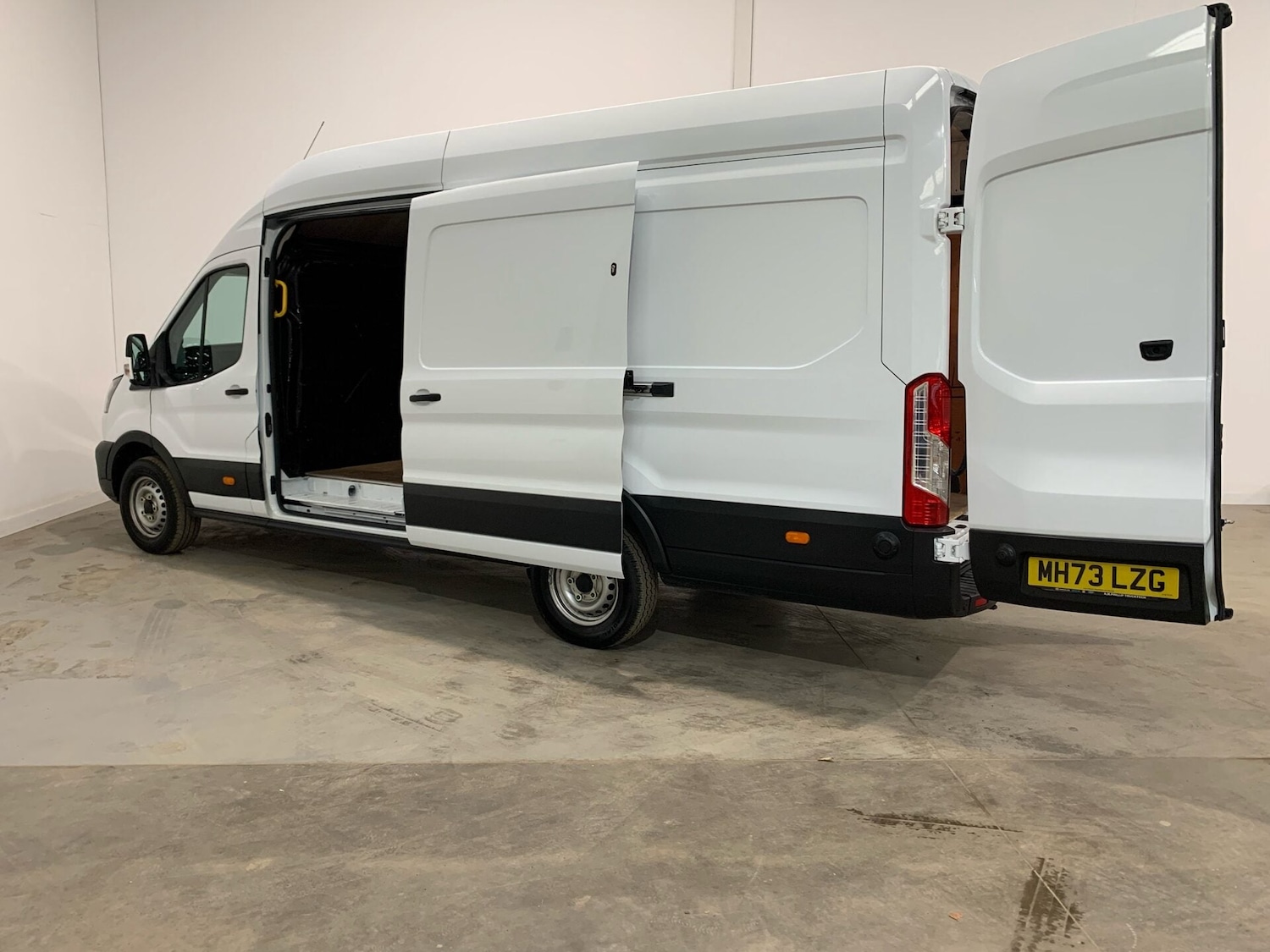 Used Ford Transit 2023 for sale - 77233649: Photo 8