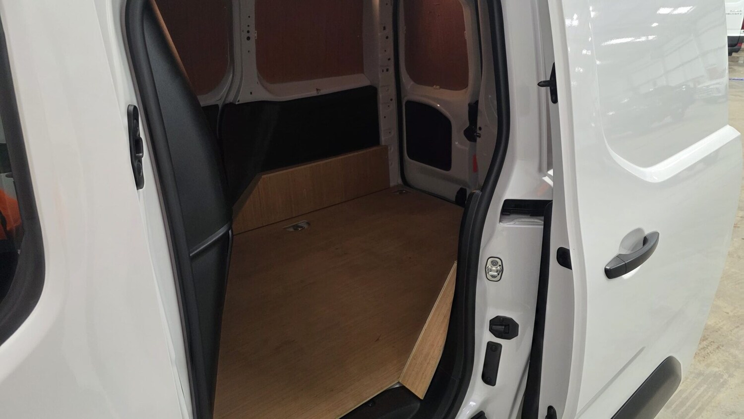 Used Peugeot Partner 2023 for sale - 78125011: Photo 14