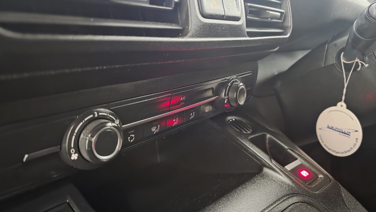 Used Peugeot Partner 2023 for sale - 78125011: Photo 17