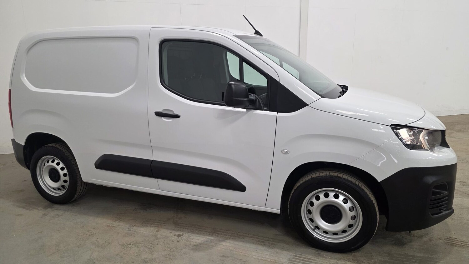 Used Peugeot Partner 2023 for sale - 78125011: Photo 4