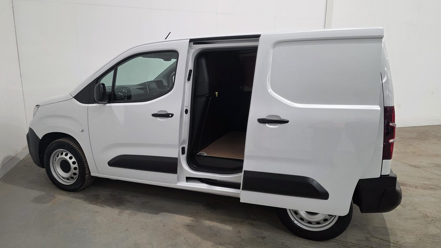 Used Peugeot Partner 2023 for sale - 78125011: Photo 5