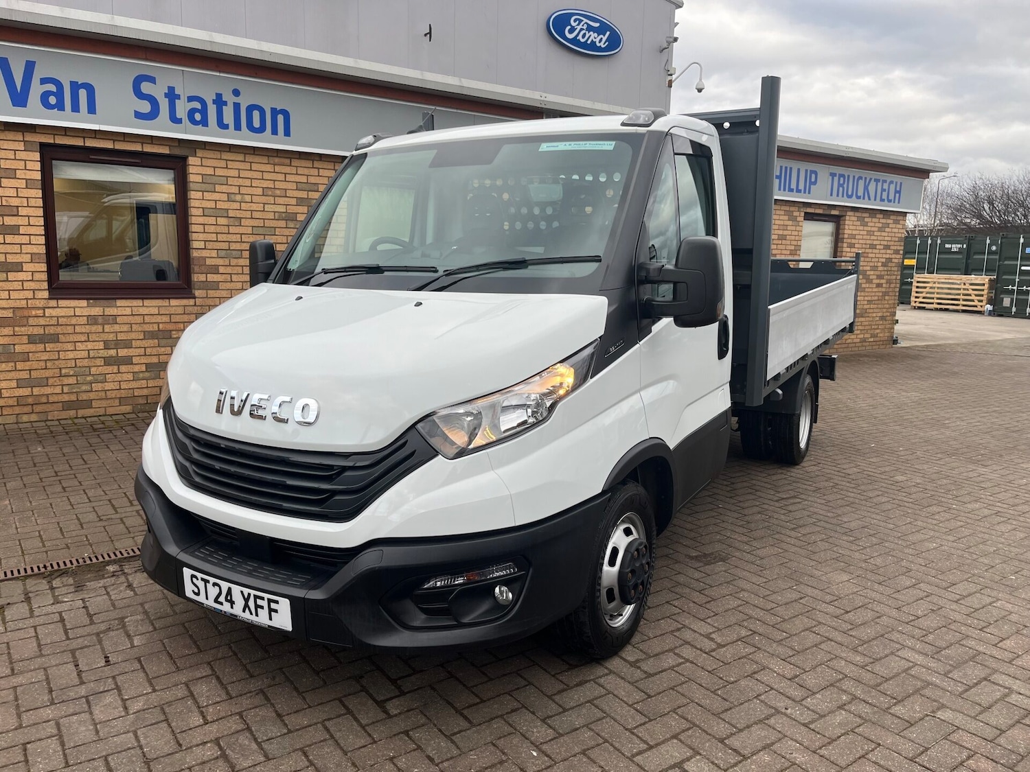 Used Iveco Daily 2024 for sale - 77945533: Photo 3