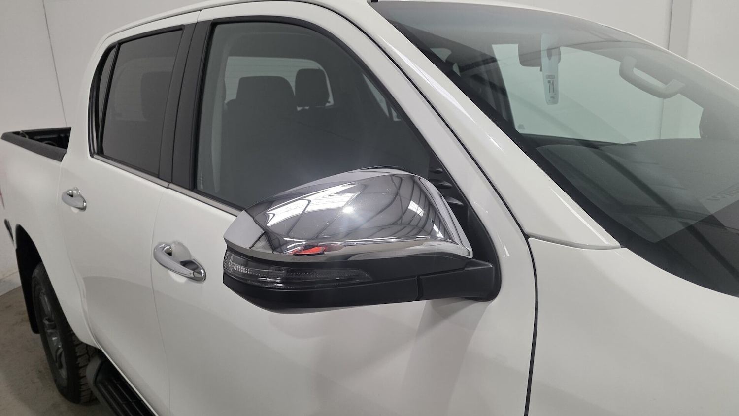 Used Toyota Hilux 2023 for sale - 77945552: Photo 14