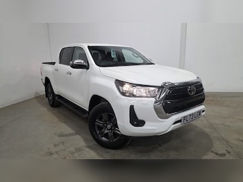 Used Toyota Hilux 2023 for sale - 77945552: Photo