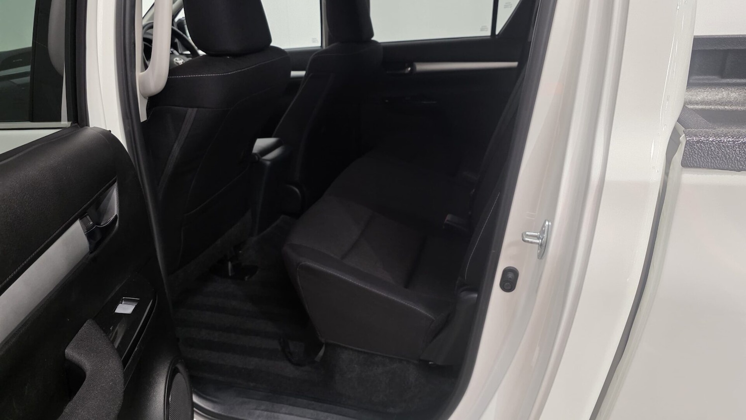 Used Toyota Hilux 2023 for sale - 77945552: Photo 21