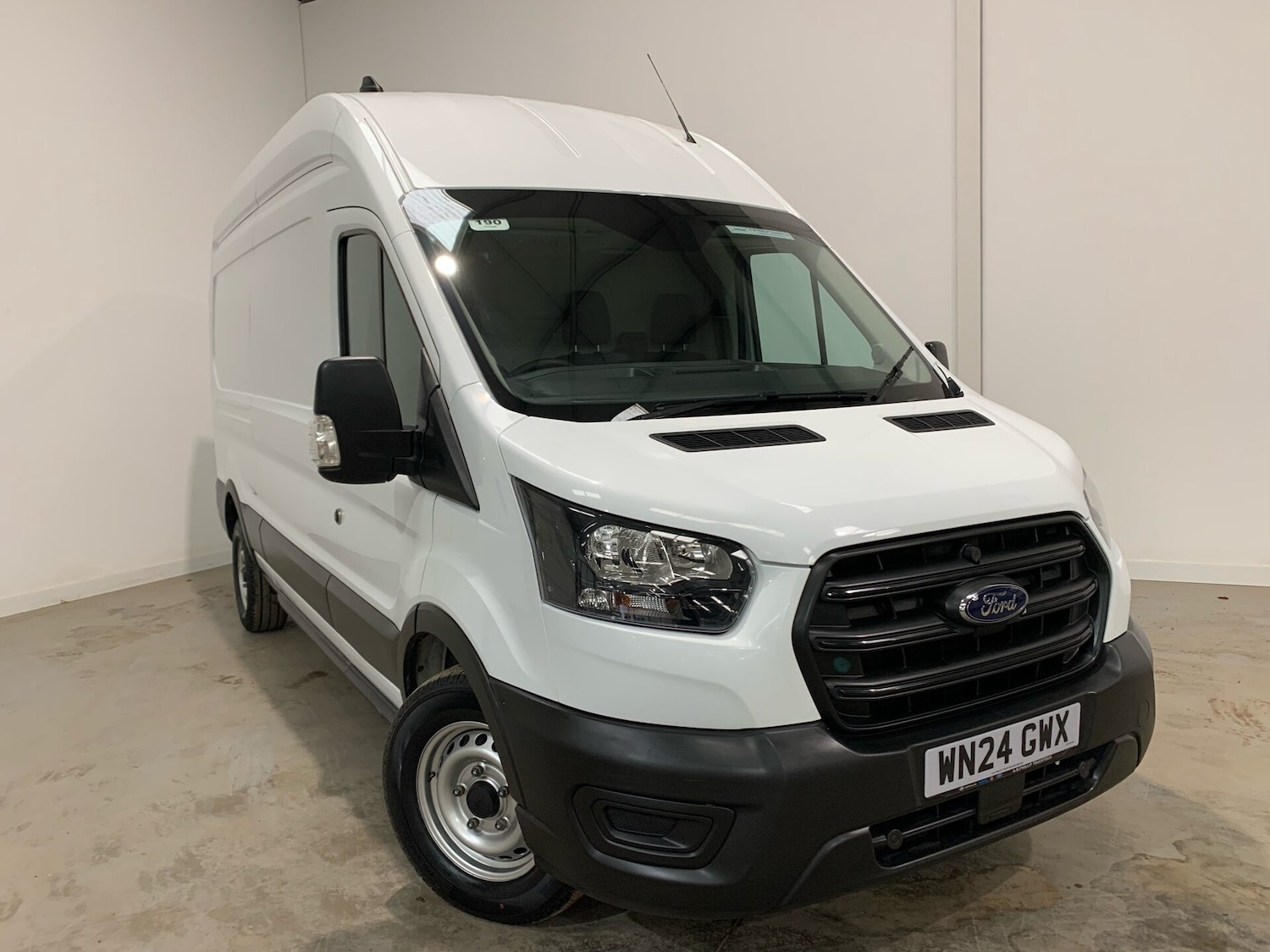 Used Ford Transit 2024 for sale - 76211425: Photo 1