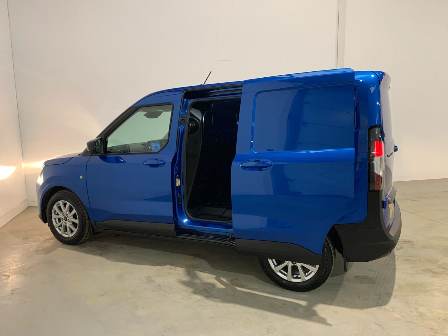 Used Ford Transit Courier 2024 for sale - 77241454: Photo 14