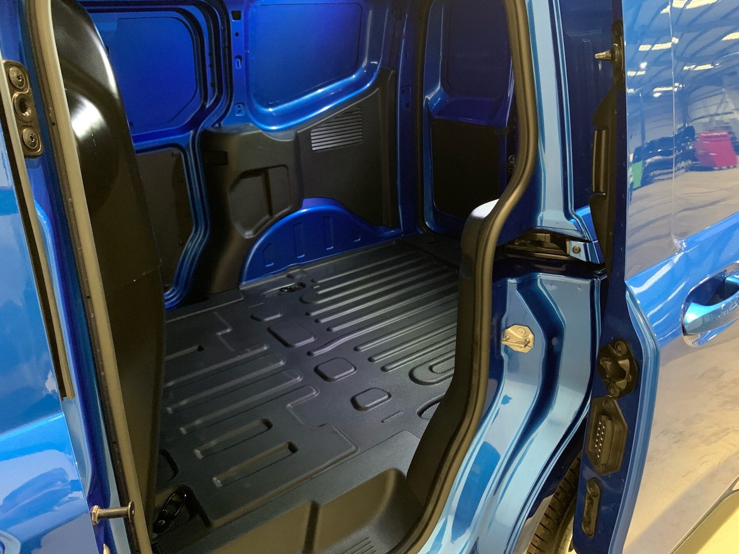 Used Ford Transit Courier 2024 for sale - 77241454: Photo 15