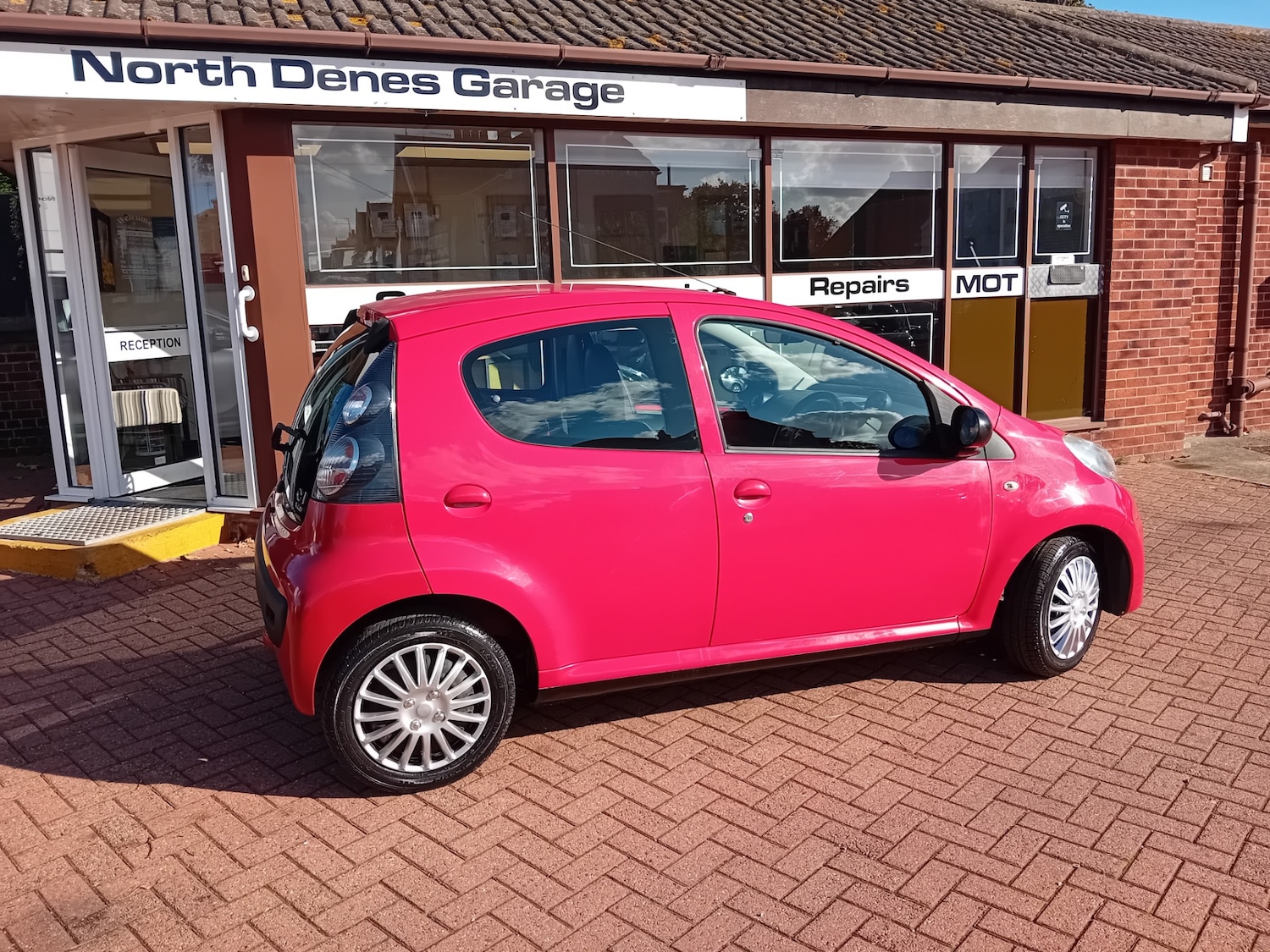 Used Citroen C1 2010 for sale - 76170544: Photo 1