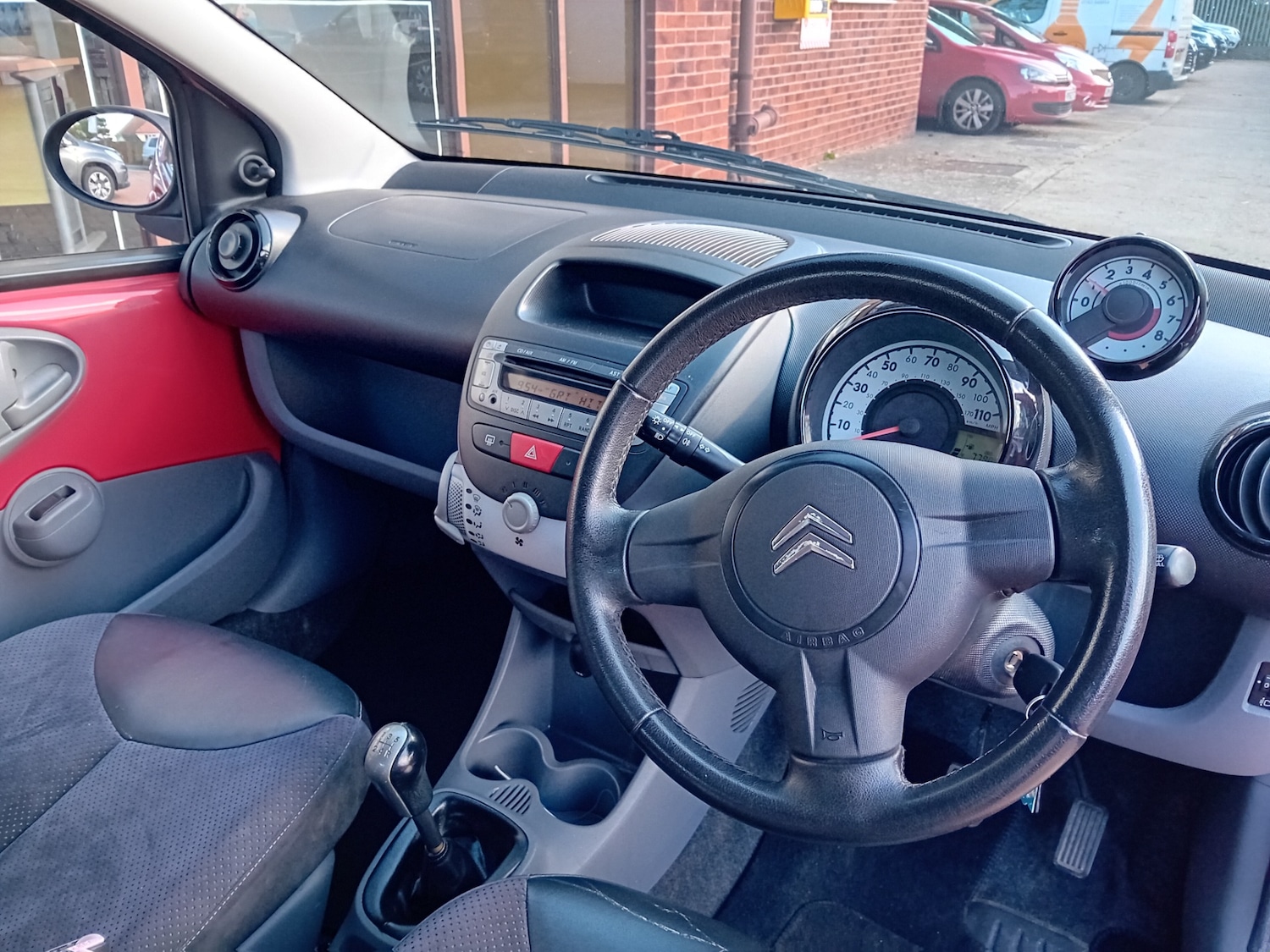 Used Citroen C1 2010 for sale - 76170544: Photo 4