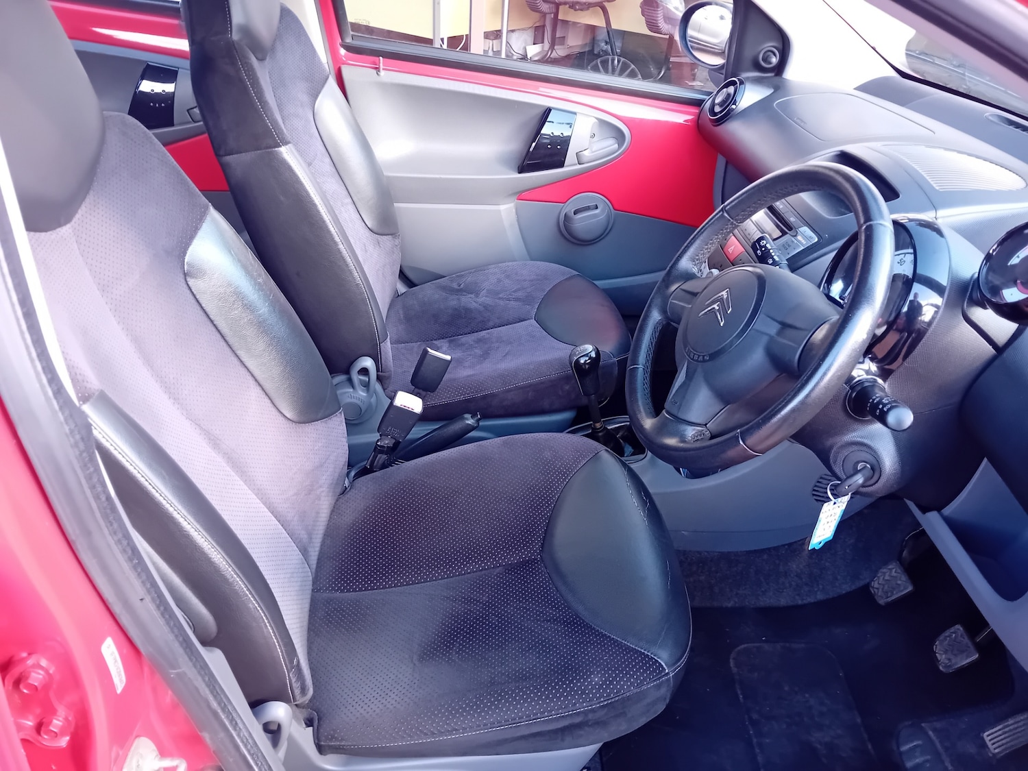 Used Citroen C1 2010 for sale - 76170544: Photo 6