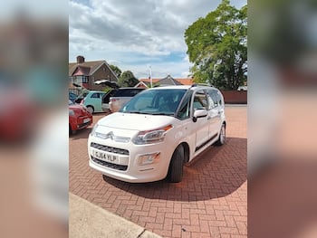 Used Citroen C3 Picasso 2014 for sale - 79826147: Photo