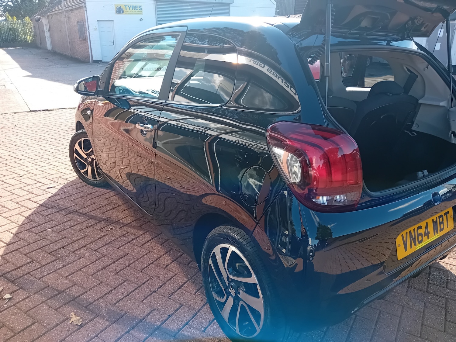 Used Peugeot 108 2014 for sale - 76170494: Photo 10