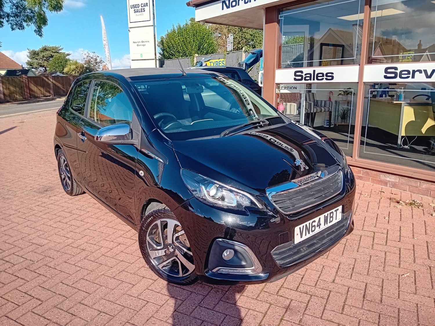 Used Peugeot 108 2014 for sale - 76170494: Photo 2