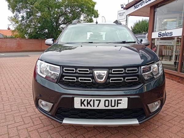 Used Dacia Sandero Stepway 2017 for sale - 76170785: Photo 3