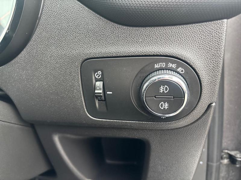 Used Vauxhall Crossland 2021 for sale - 77910514: Photo 33