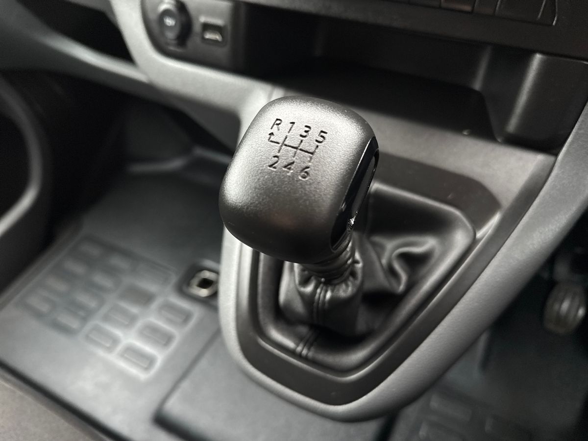 Used Vauxhall Vivaro 2023 for sale - 76208951: Photo 15