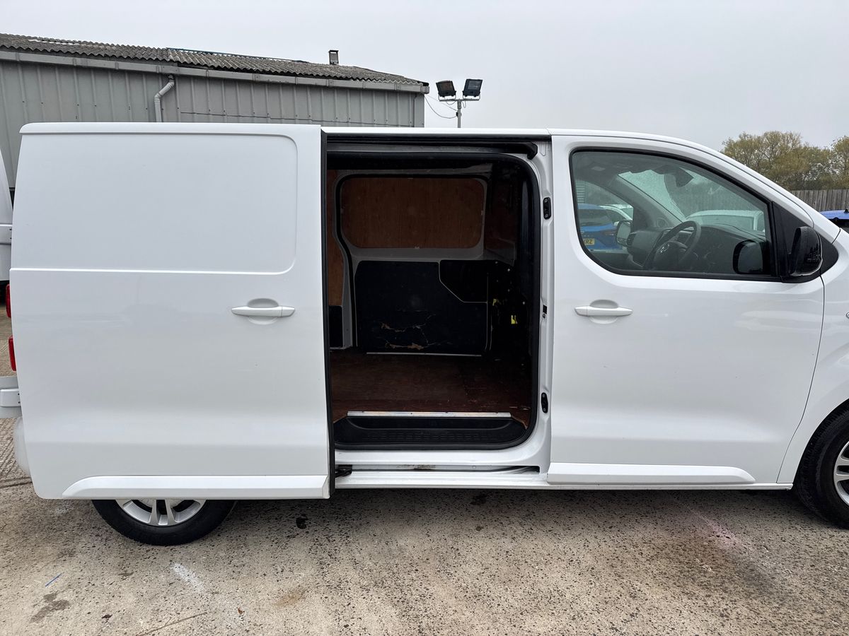 Used Vauxhall Vivaro 2023 for sale - 76208951: Photo 27