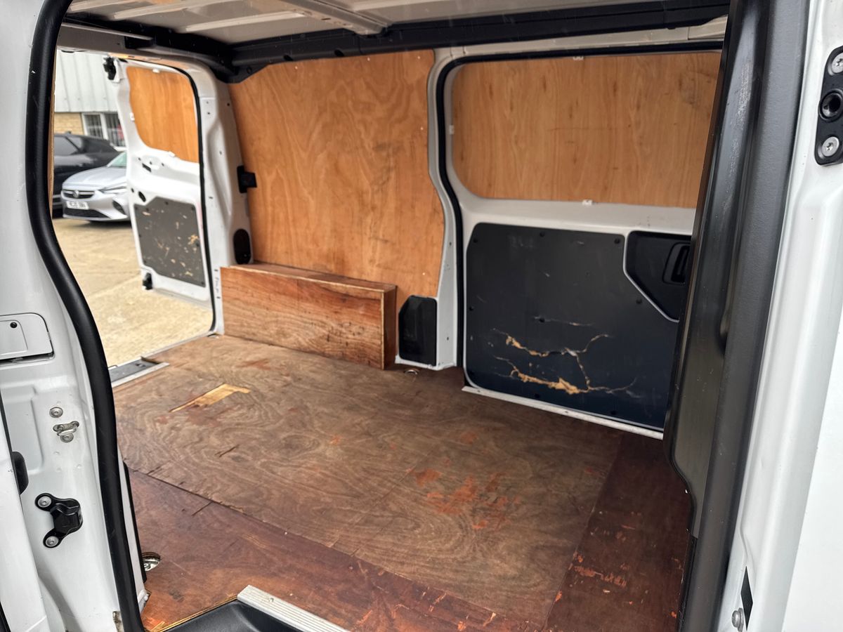 Used Vauxhall Vivaro 2023 for sale - 76208951: Photo 28