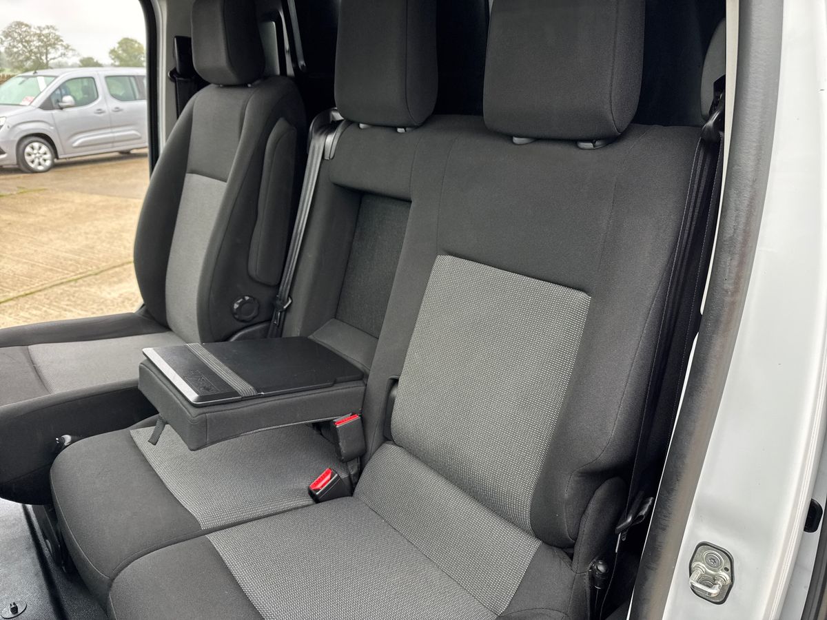 Used Vauxhall Vivaro 2023 for sale - 76208951: Photo 34