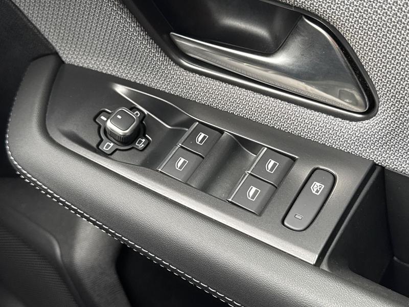 Used Vauxhall Grandland for sale - 77901170: Photo 17