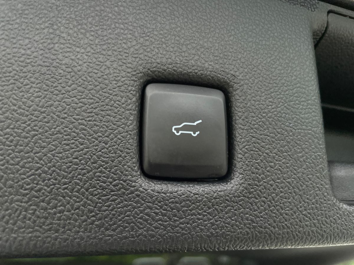 Vehicle 33