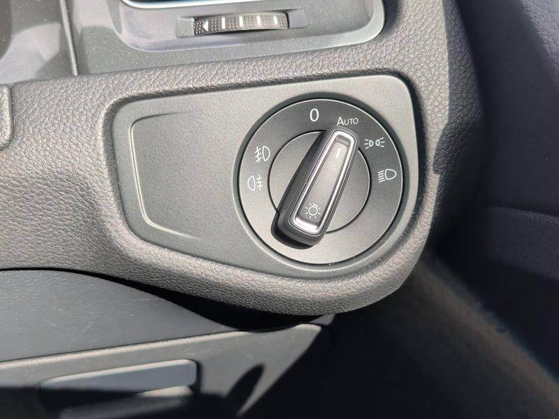 Used Volkswagen Golf for sale - 77910249: Photo 33