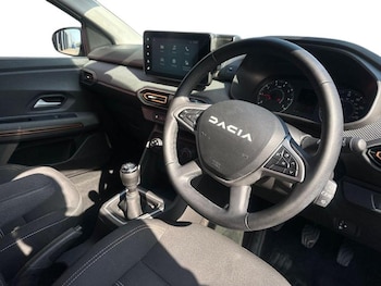 Used Dacia Sandero Stepway 2023 for sale - 78087951: Photo