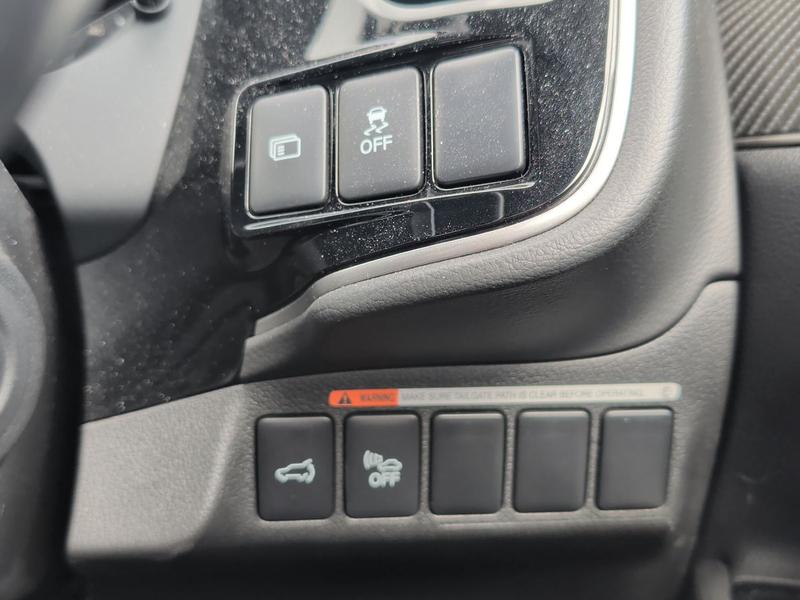 Used Mitsubishi Outlander 2019 for sale - 77901104: Photo 31