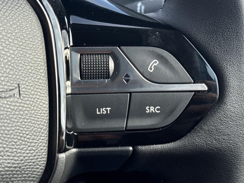 Used Peugeot 208 2023 for sale - 77910523: Photo 23