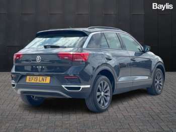 Used Volkswagen T-Roc 2019 for sale - 74782880: Photo