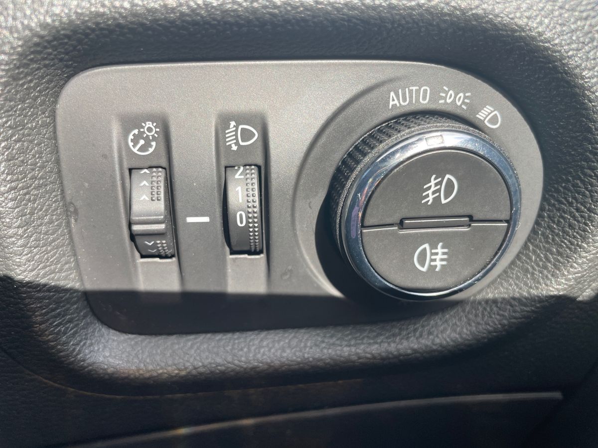 Vehicle 33