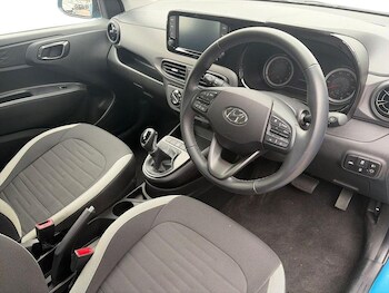 Used Hyundai i10 2023 for sale - 78618610: Photo