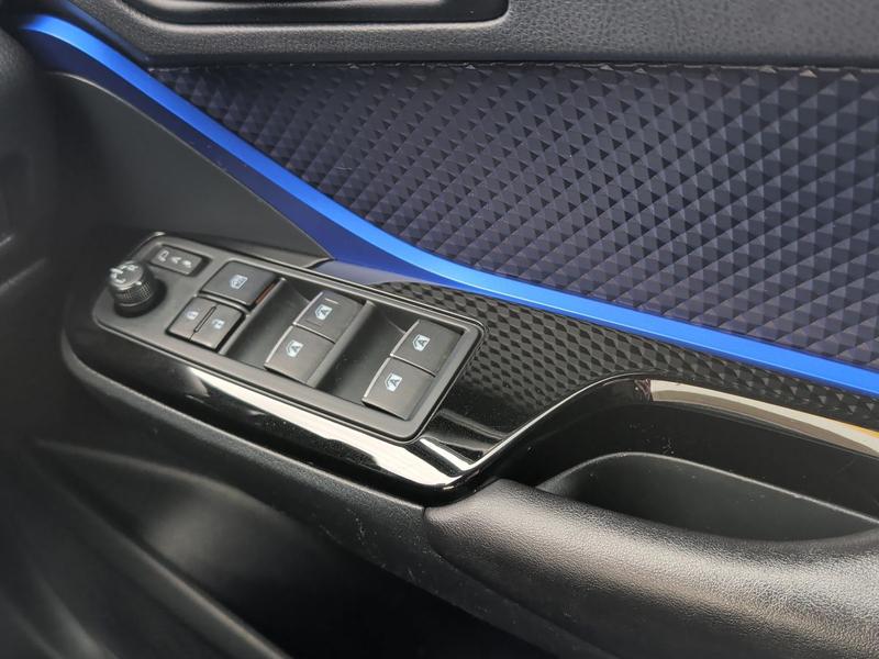 Used Toyota C-HR 2018 for sale - 77901110: Photo 17